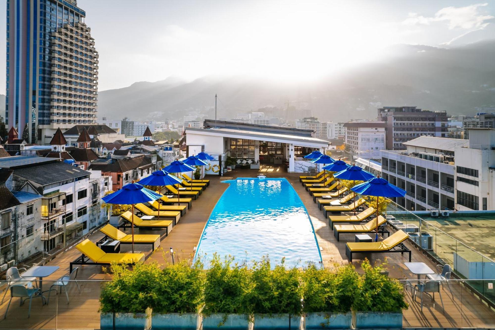 Days Inn By Wyndham Patong Beach Eksteriør bilde